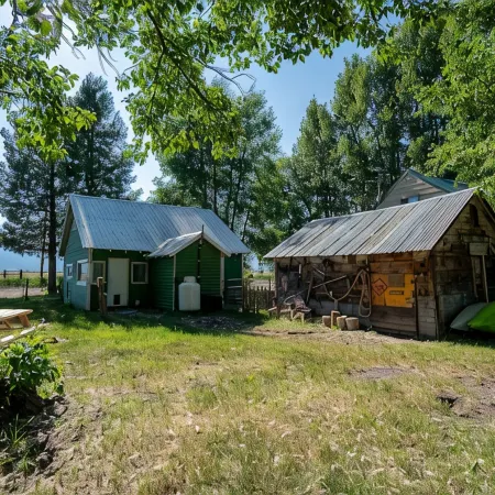 The Green House - Minutes from the Entrance to Crater Lake National Park