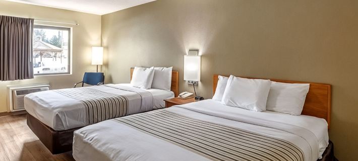 Econo Lodge Hotels in Tompkins County