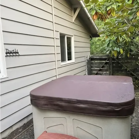 Charming Geneva Bungalow