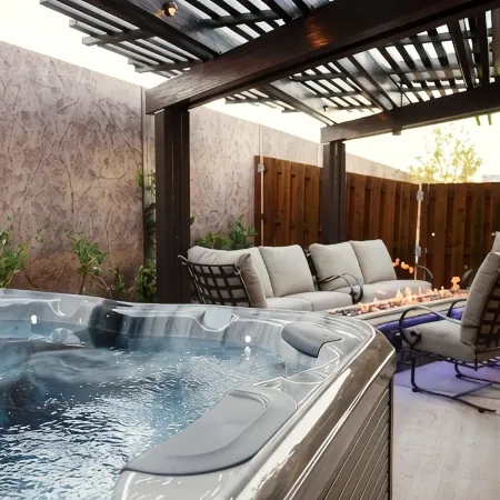 Family and Pet Friendly! Luxurious Backyard Amenities! Jacuzzi! Lots of Parking!