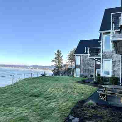 Ocean Front View in a Gated Community: Newly Updated/Added Bedroom Hotel Exterior