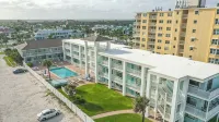 Beautiful Direct Access Complex,  Coastal Waters Unit 303 - Balcony
