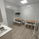 Dpaso, Urban Hostel