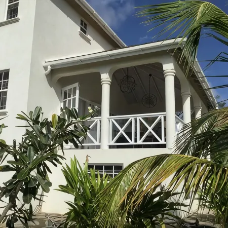 Luxury Villa St James,  4 bed 4 bath , Private Pool, fantastic sea views