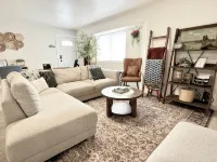 Restful Nest A 3bd&2ba in Midtown Anchorage - Boutique