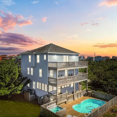 Welcoming Beach House with Private Pool and Hot Tub