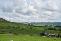 Beautifully appointed cottage in extensive grounds - 3-Star