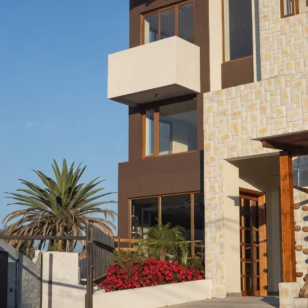 Ilalo Garden Hotel & Restaurant