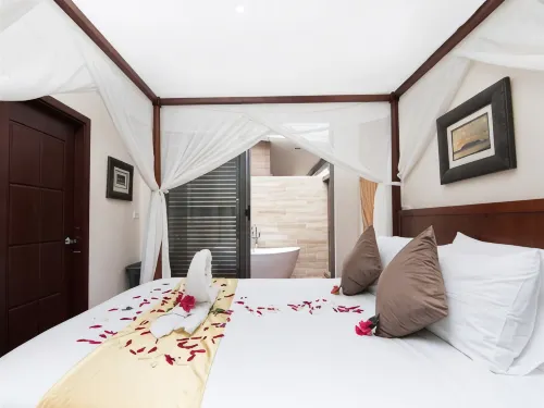 Kia Orana Villas and Spa - parking
