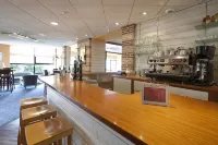 Brit Hotel Saint Malo – le Transat - parking