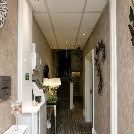 Kenley Hotel