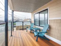 Surf House Hotels in Hampton