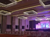Hotel Emperor Paradise فنادق في بيلاسبور