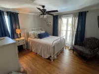 350 Price Street House....Walk to Oxford Square and Ole Miss Campus - 4-Star