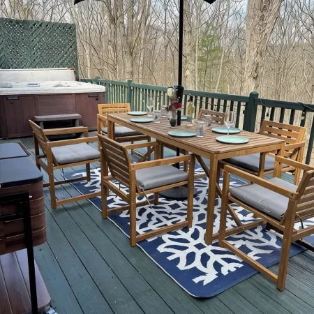 Mountain Retreat- Masthope-Ski/Lake Community!