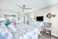 Relaxing Oceanfront Condo -Seaglass Spectacular Ocean Views from every room - balcony