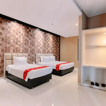 New Surya Hotel