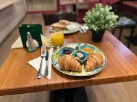 TL Hotel Budapest (EasyHotel Budapest Oktogon) - Desayuno