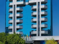 โรงแรมอเวนิว โรงแรมใกล้หอนาฬิกาเดรา