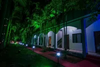 Hotel Jungle Palace