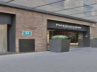 بول آند جرايس هوتل Hotels near إف جي سي - بلاسا مولينا