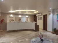 Hotel Kingdom Palace Các khách sạn ở Jorhat