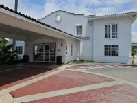Quality Inn & Suites Hotels near Harrell Stadium