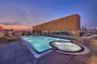 Urban Al Khoory Hotel - Kolam Infiniti