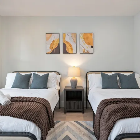 Quick Path Access-NYC Metlife Stadium Traveler’s 3Br Modern Designer Home