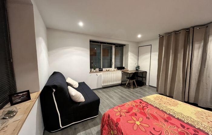 Apartment like a house 4 p 95 m2,3 bedrooms mountain view - outside access