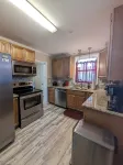 Cozy, Spacious, Great Location to amenities - Wifi