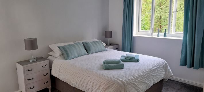 Central Buxton apartment with scenic views and free parking バクストンのホテル