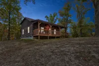 Secluded Cabin on 70 acres private land, ping pong table, Red River Gorge, KY - Hytter