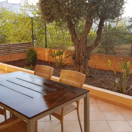 BAIA DA LUZ - APARTMENT T2 + TERRACE GRANDE