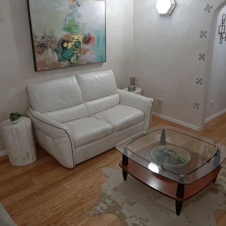 Private Space Near Historic Museum Hill, 1 Bedroom, 1 Bathroom