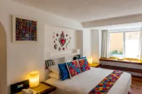 Luxury And Peaceful Little Condo With Direct Access To The Beach