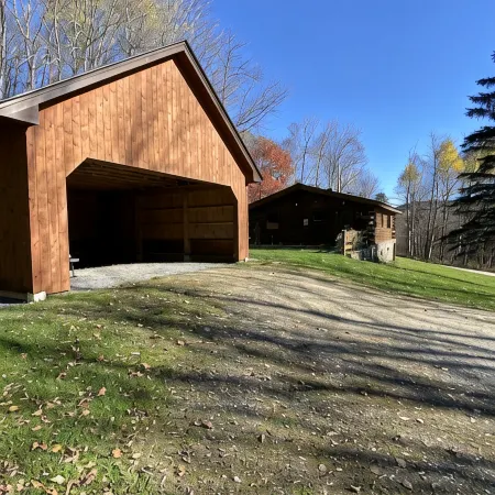 SPRING IN THE GREEN MOUNTAINS/PET FRIENDLY-WOOF