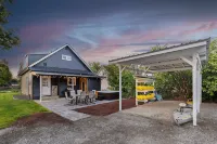 CDA Beach Hot Tub+Sauna & Plunge Spa Haven - 4-Star