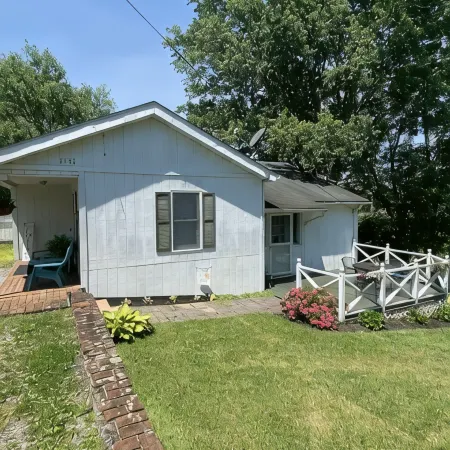 Welcoming 2-bedroom cottage in the heart of New River Gorge National Park