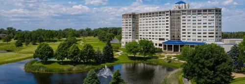 Hilton Chicago Oak Brook Hills Resort & Conference Center - balcony