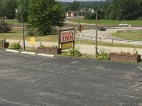 Relax Inn - parking
