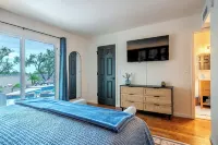 Desert Skies - Beautiful private Tucson home with great mountain views &  pool - 4성급