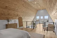 Mountain’s Edge by Appalachian A-Frames, Mountain View, Hot Tub, WiFi