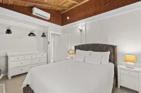Charming Naples Retreat – Your Perfect Getaway! - Villas