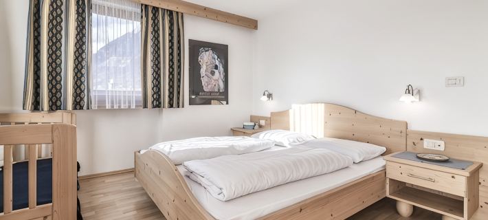App. LENA - Erlenbach House in Schenna near Merano Hotele w: Schenna