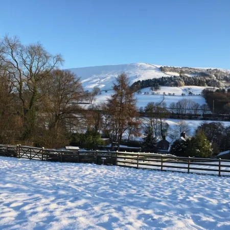 The Acorn - Award Winning Barn Conversion In Hope Village Near To Castleton