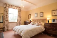 Church House Kington - Pet friendly
