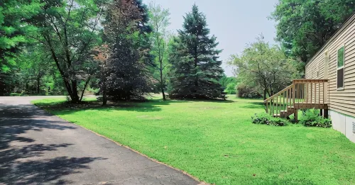 Charlie's Woodside Getaway-4 miles from the Dells! - Alppimaja