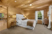Luxury Wood-Log Cabin - Your Park City Mountain Getaway - Sleeps 10+ - Alphydda