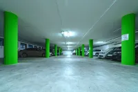 Lake Front Hotel Mirage - parking